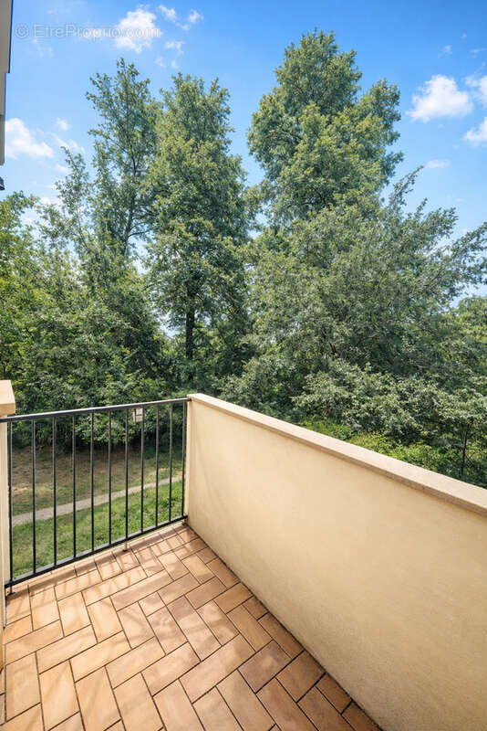 Appartement à SAINT-MAUR-DES-FOSSES