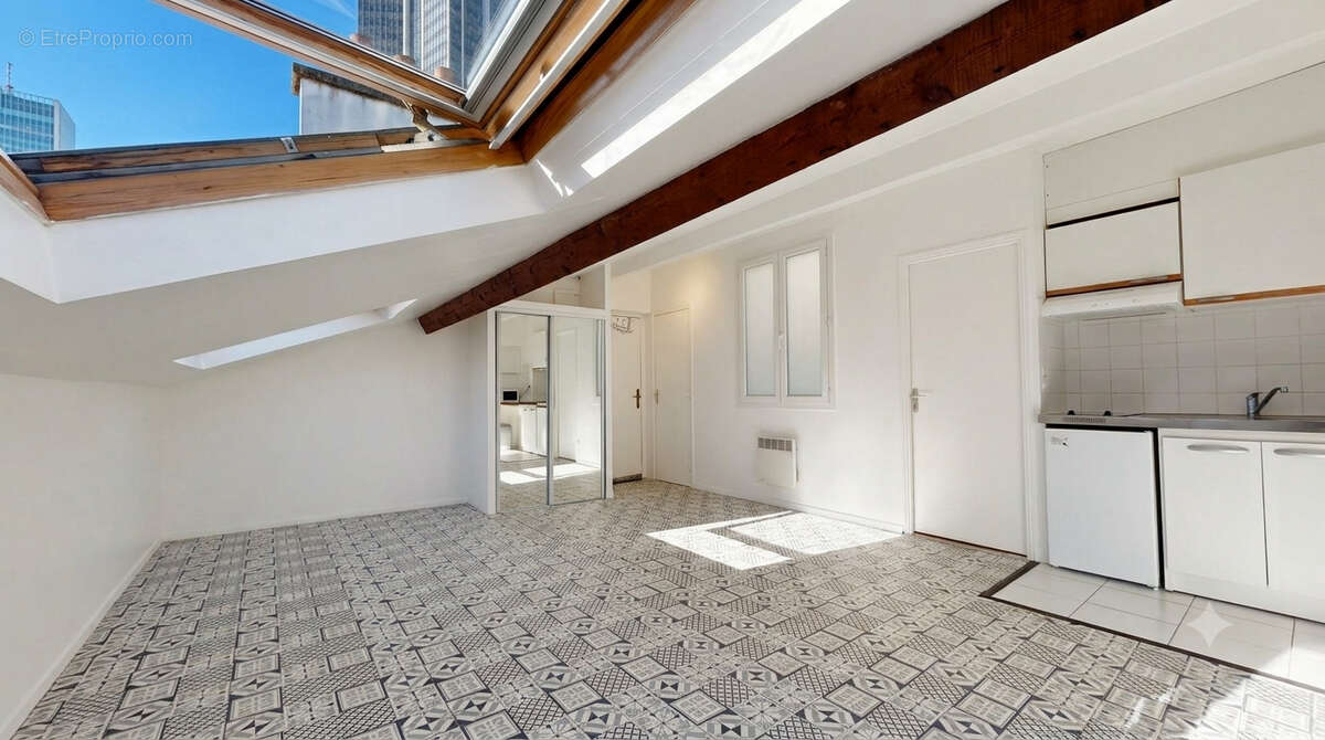 Appartement à PARIS-14E