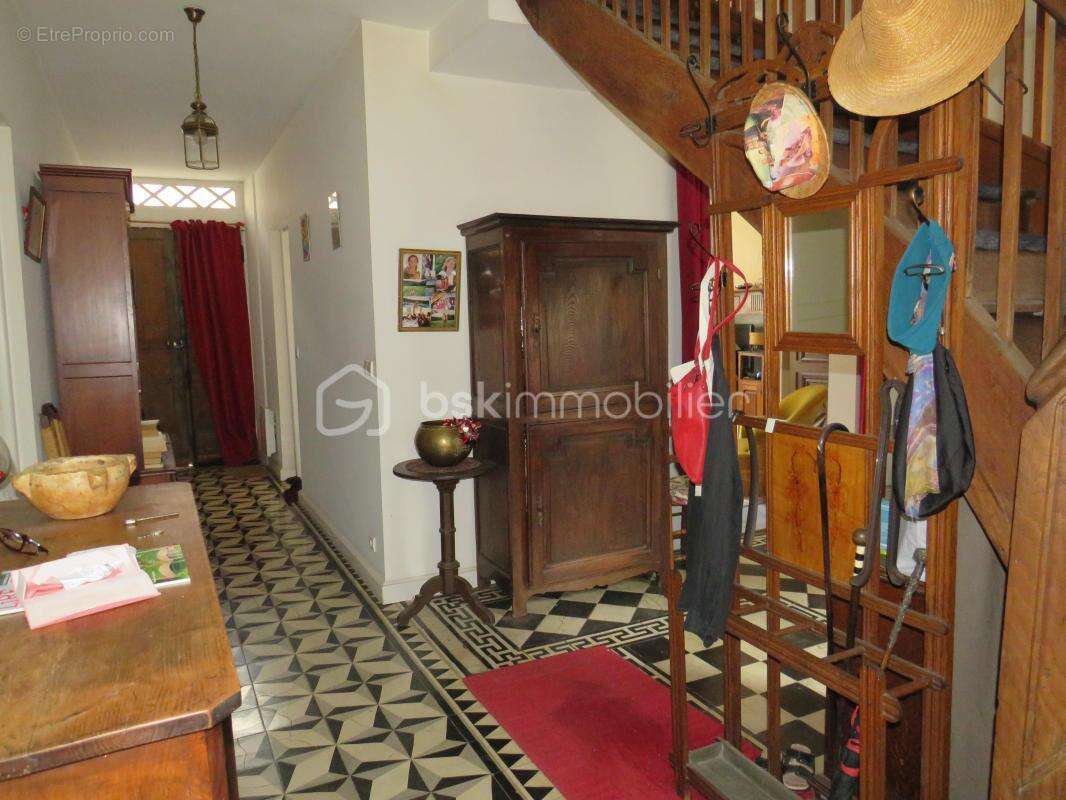 Maison de maître au centre de Garlin avec Patio - photo 7