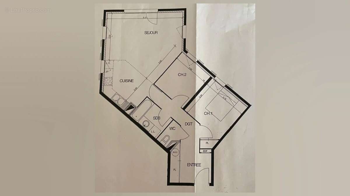 Beaumont Le Châble : Lumineux T3 avec garage et cave - photo 10