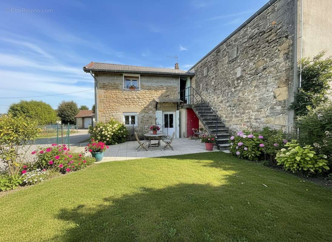 Après - Maison à MARGES