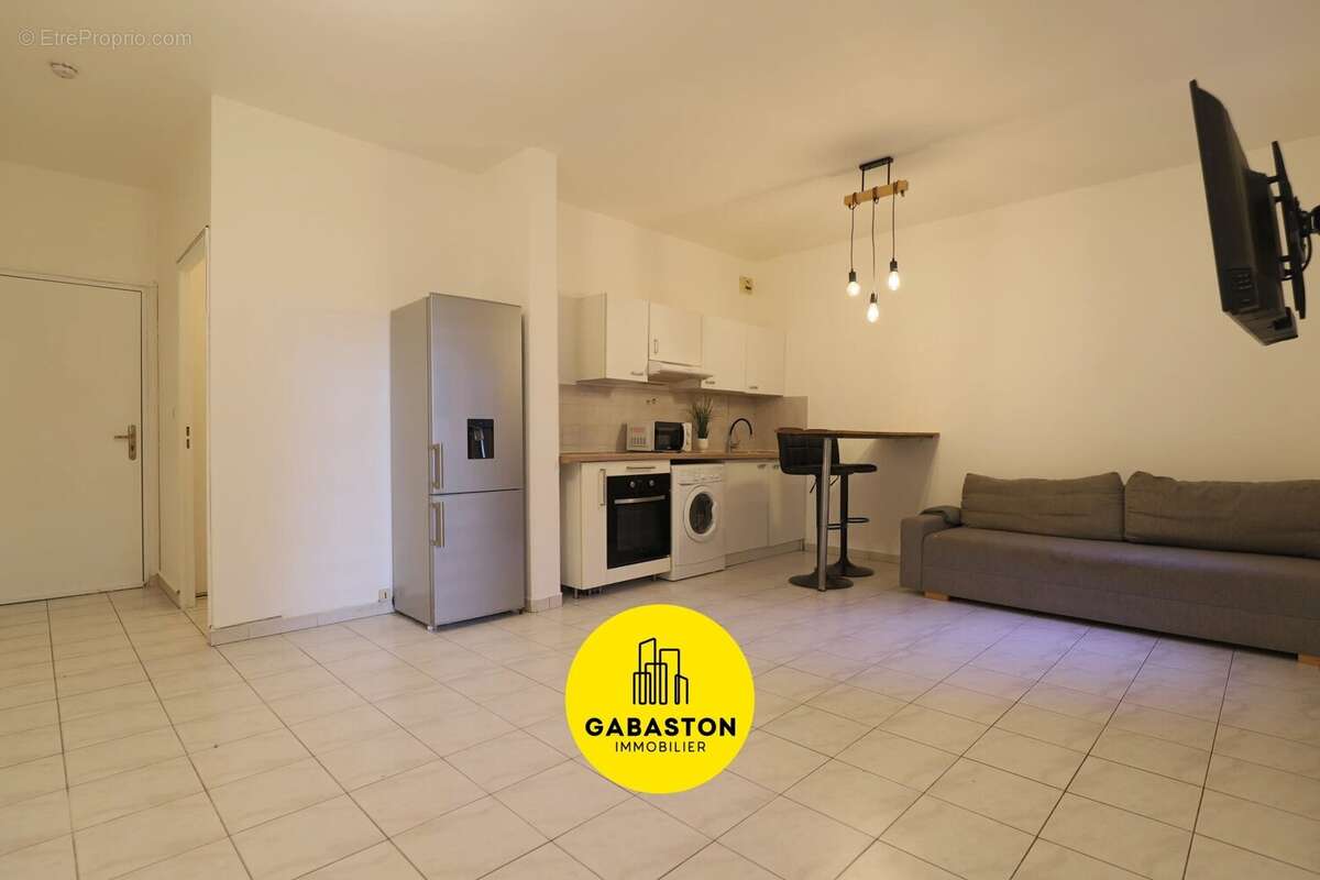 Appartement à MARSEILLE-8E