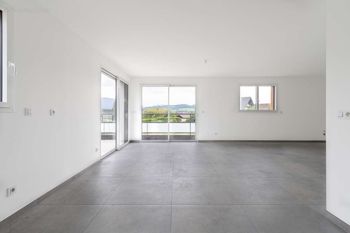 Appartement à LOVAGNY