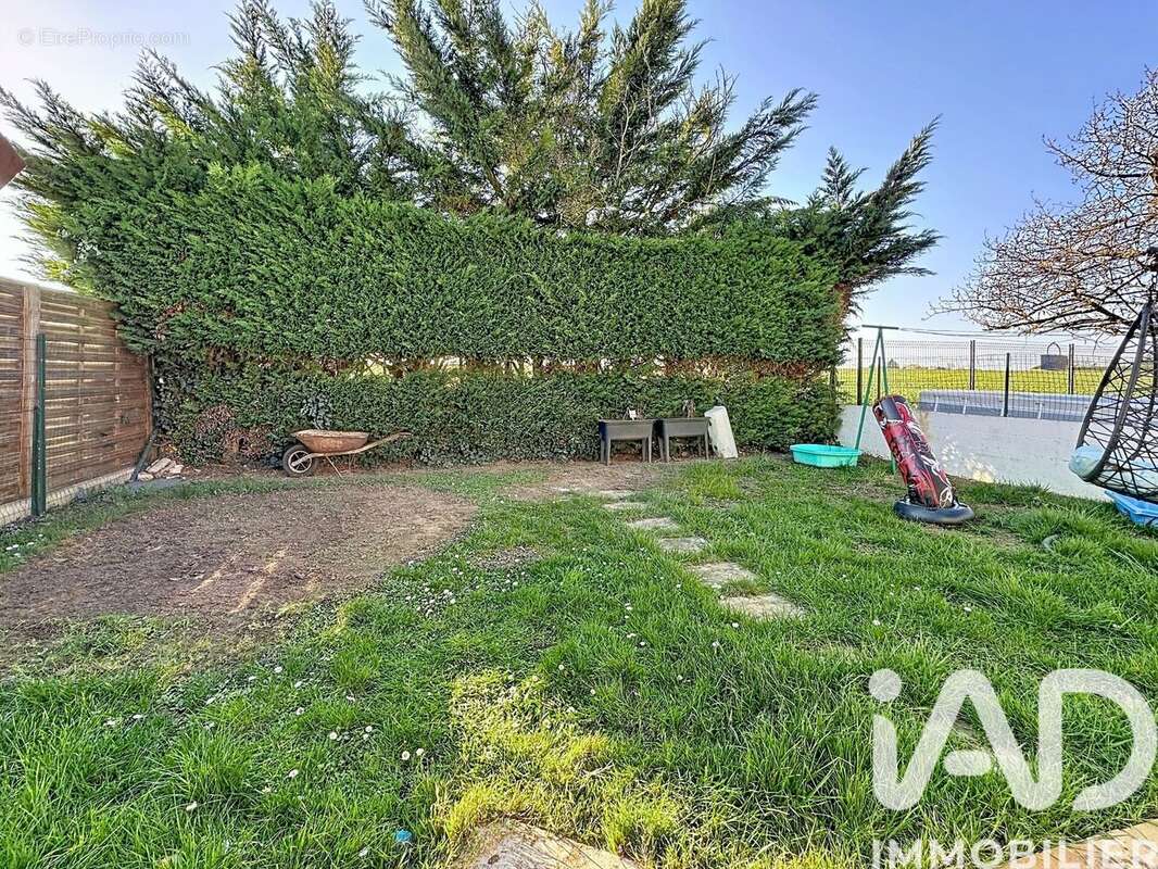 Photo 2 - Maison à VERT-LE-PETIT