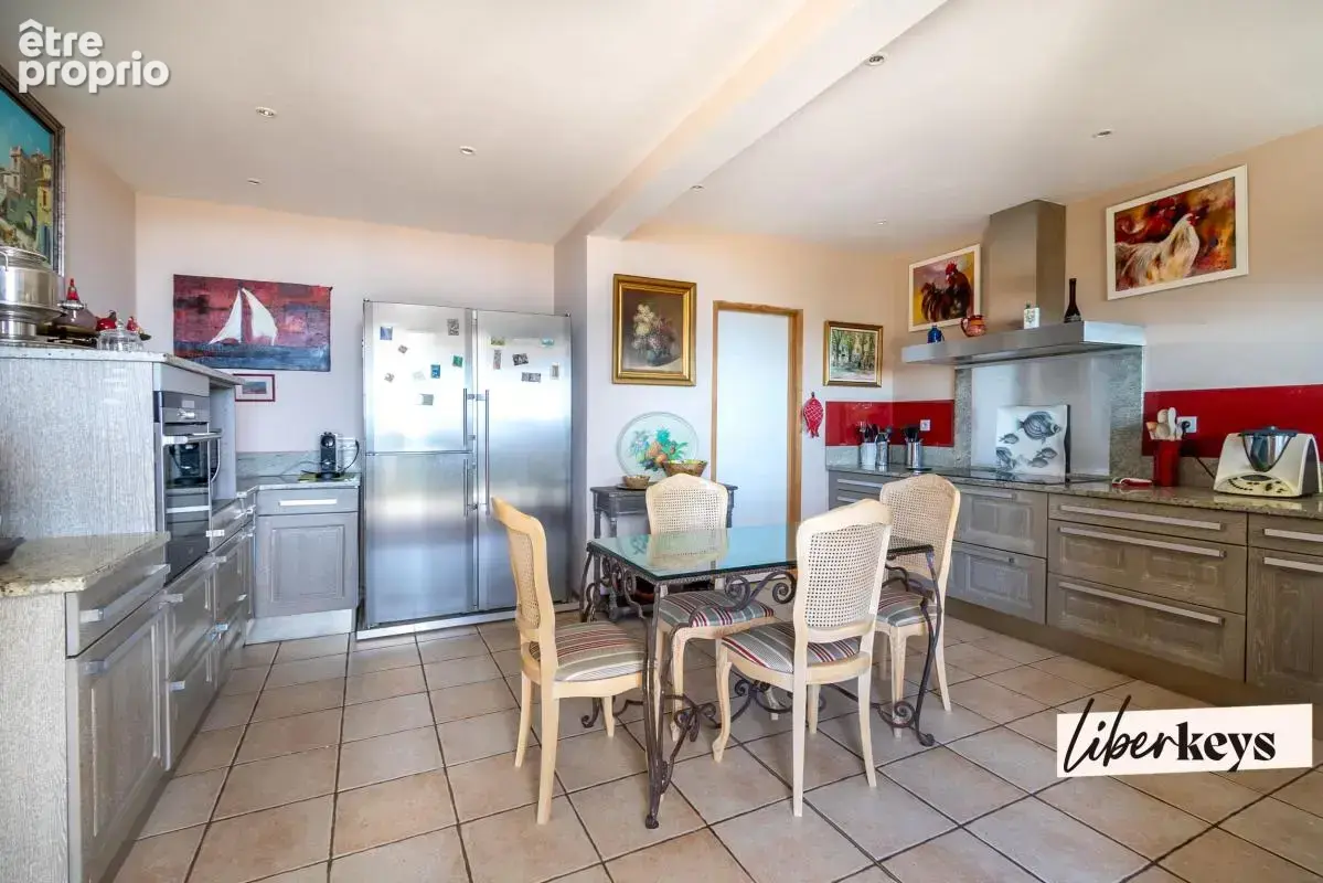 Le Faron – Propriété avec vue mer panoramique et terrain paysager de 1 100 m² - photo 8