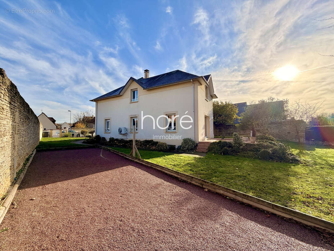 Maison à ESCOVILLE