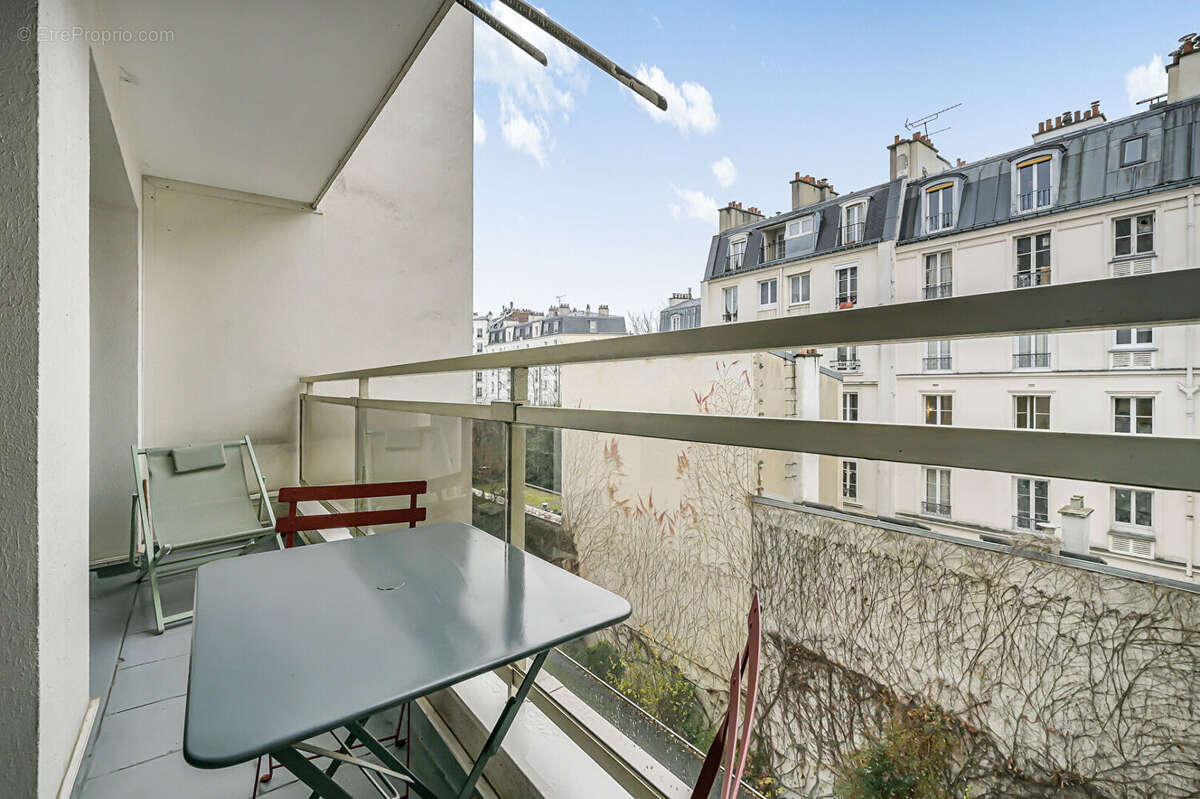 Appartement à PARIS-12E
