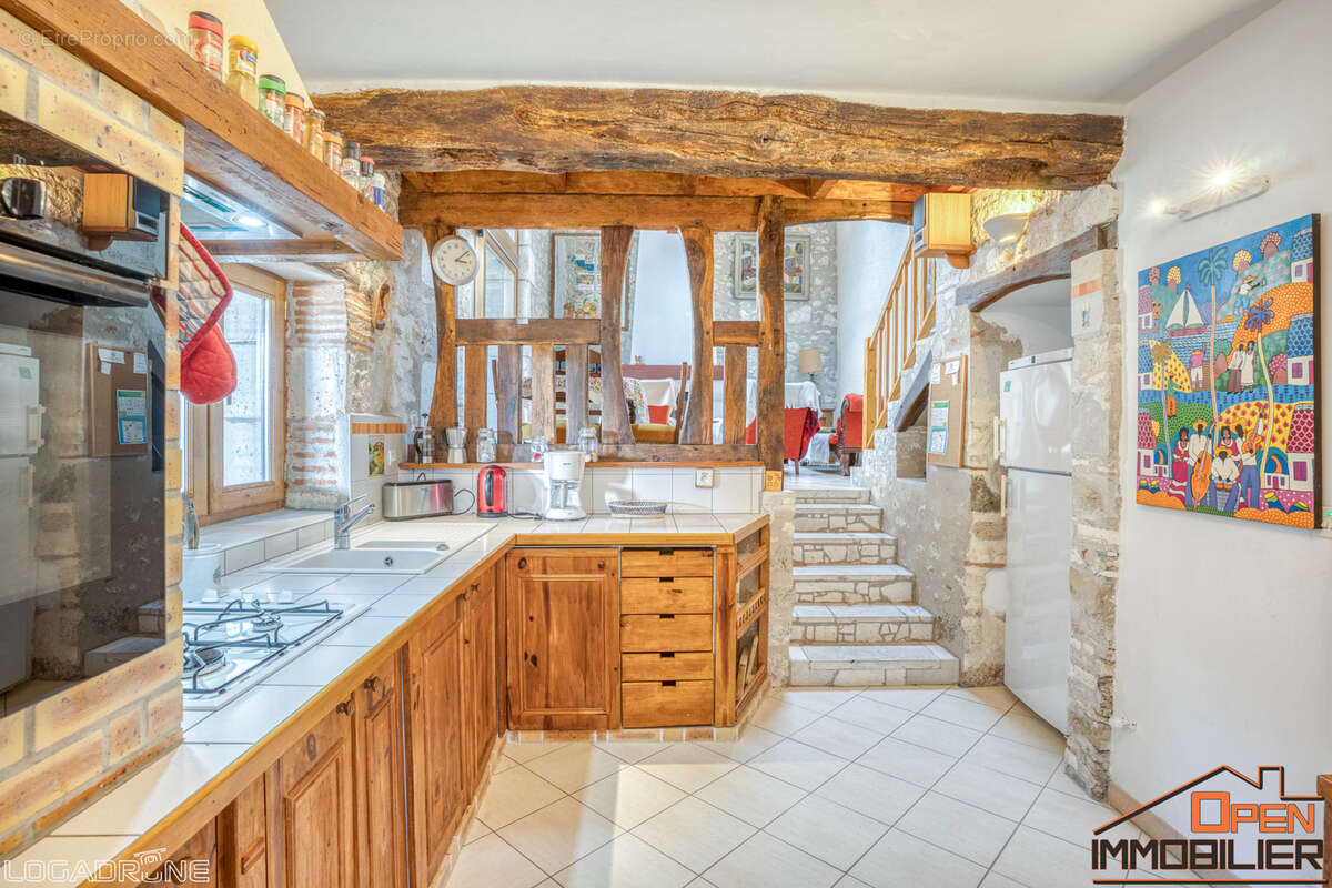 Maison à HAUTEFAGE-LA-TOUR