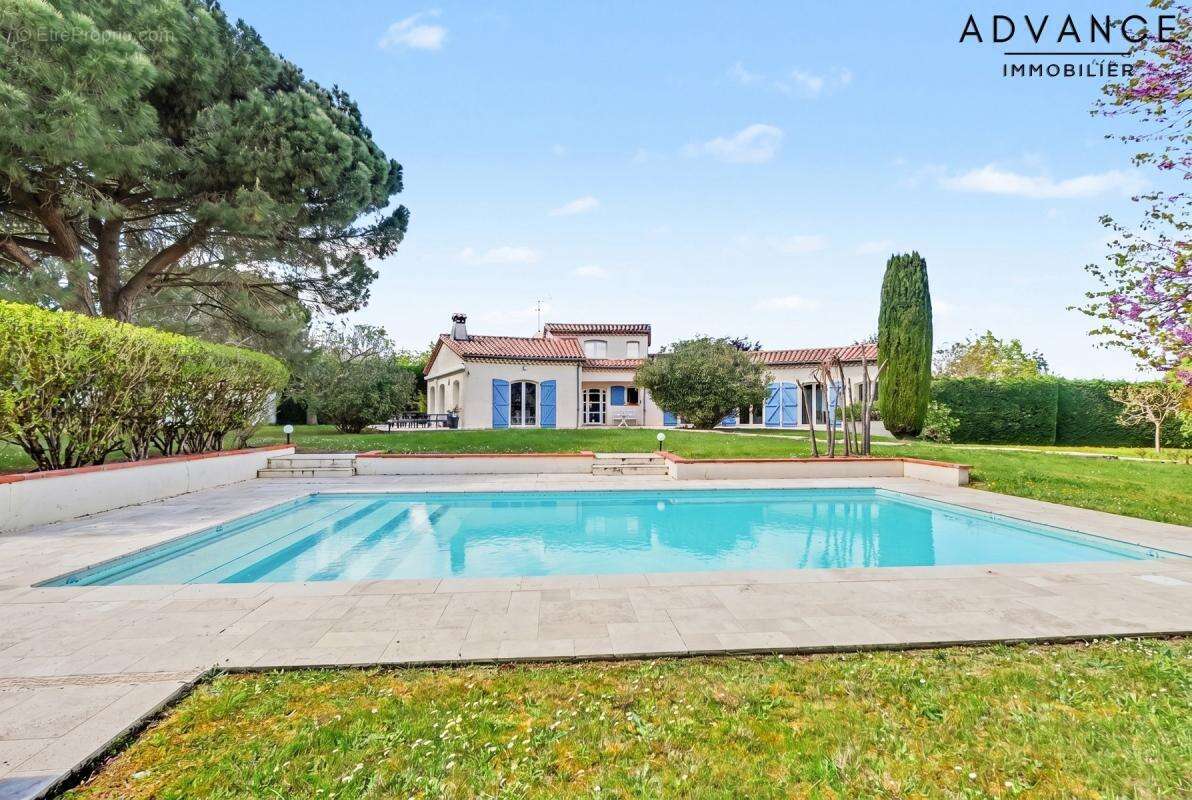 Maison T6 - 180 m² - Le Fau - photo 2