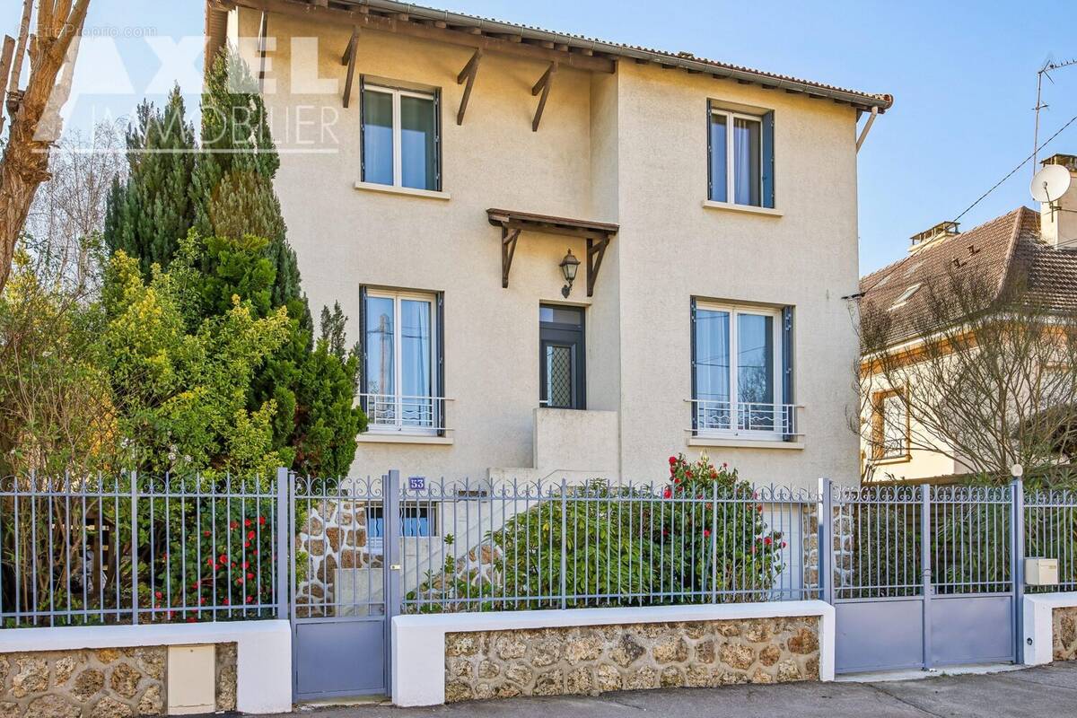 Maison à BOIS-D'ARCY