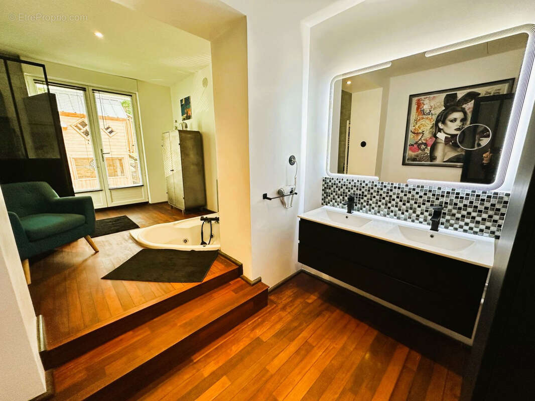 Maison à SAINT-YORRE