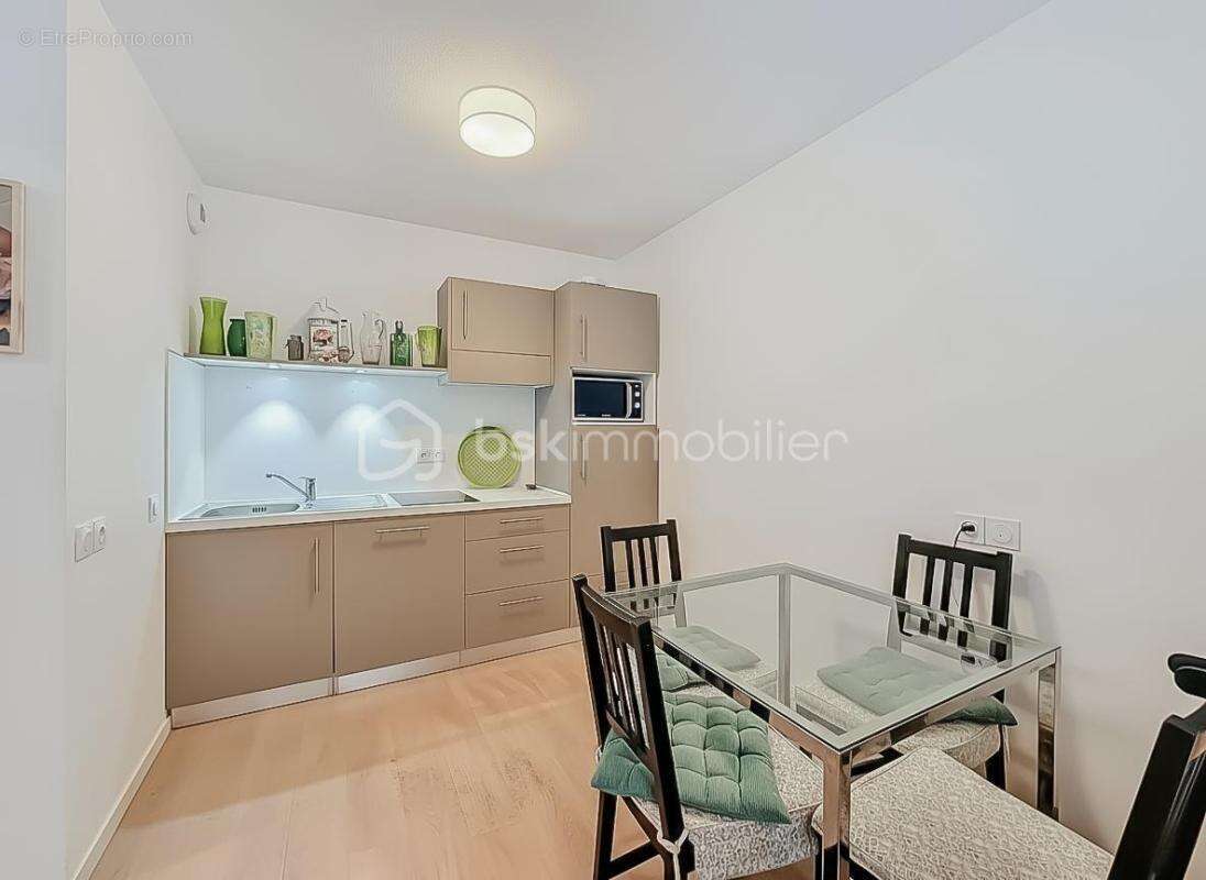Appartement à CASTELNAU-LE-LEZ