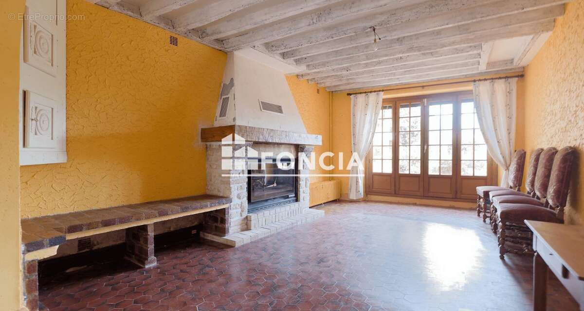 Maison à MAINCY