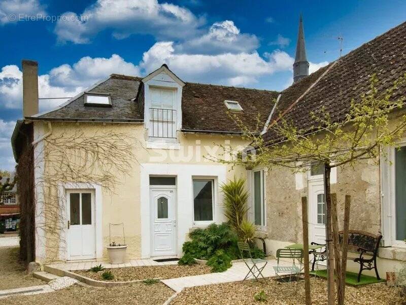 Commerce à CHEVERNY