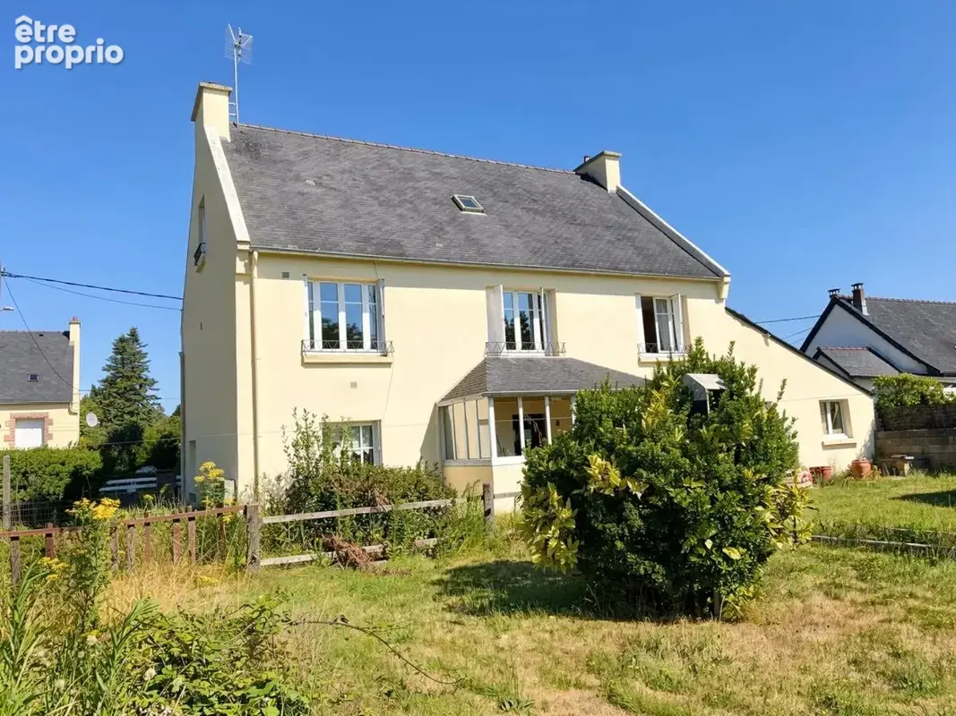 Maison à PLEYBER-CHRIST
