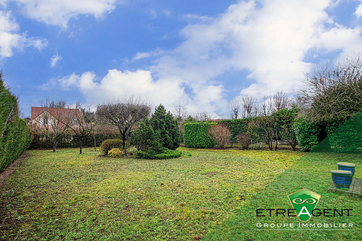 Maison à SAINT-OUEN-L'AUMONE