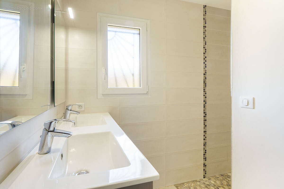 Maison Varennes Les Macon 4 pièces 107 m2 - photo 6