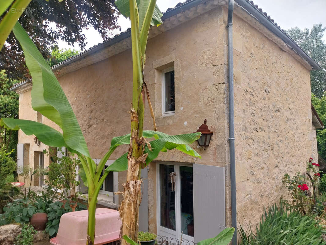 Maison à ESCOUSSANS