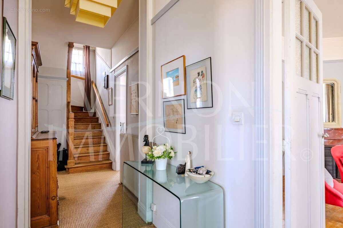 Maison 128 m² à Vernon  - photo 3