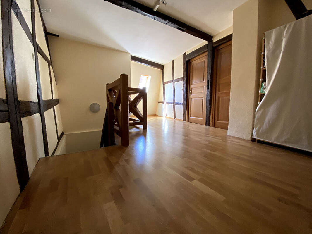 Ensemble immobilier - photo 3