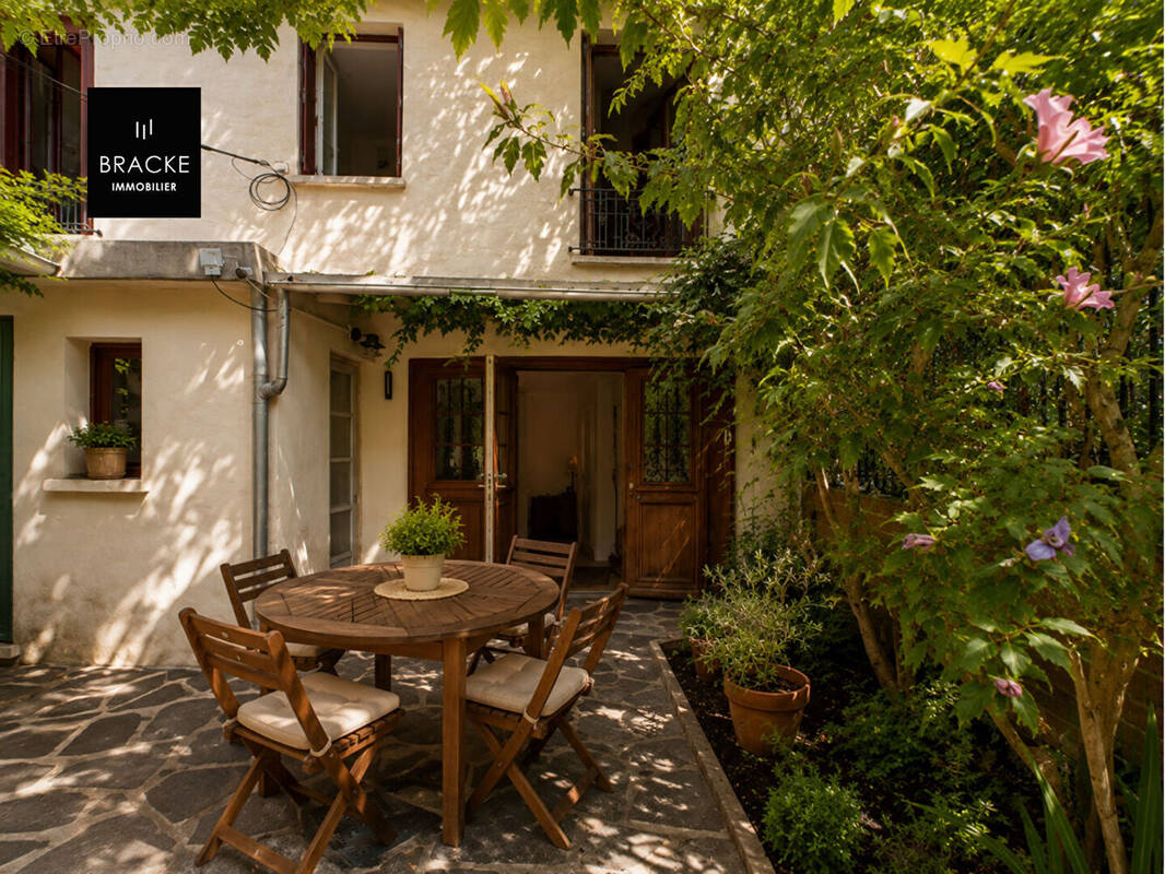 Maison à ASNIERES-SUR-SEINE