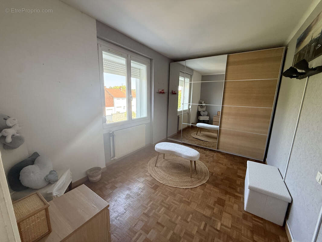 Maison 3 chambres, bureau, jardin, garage - photo 6