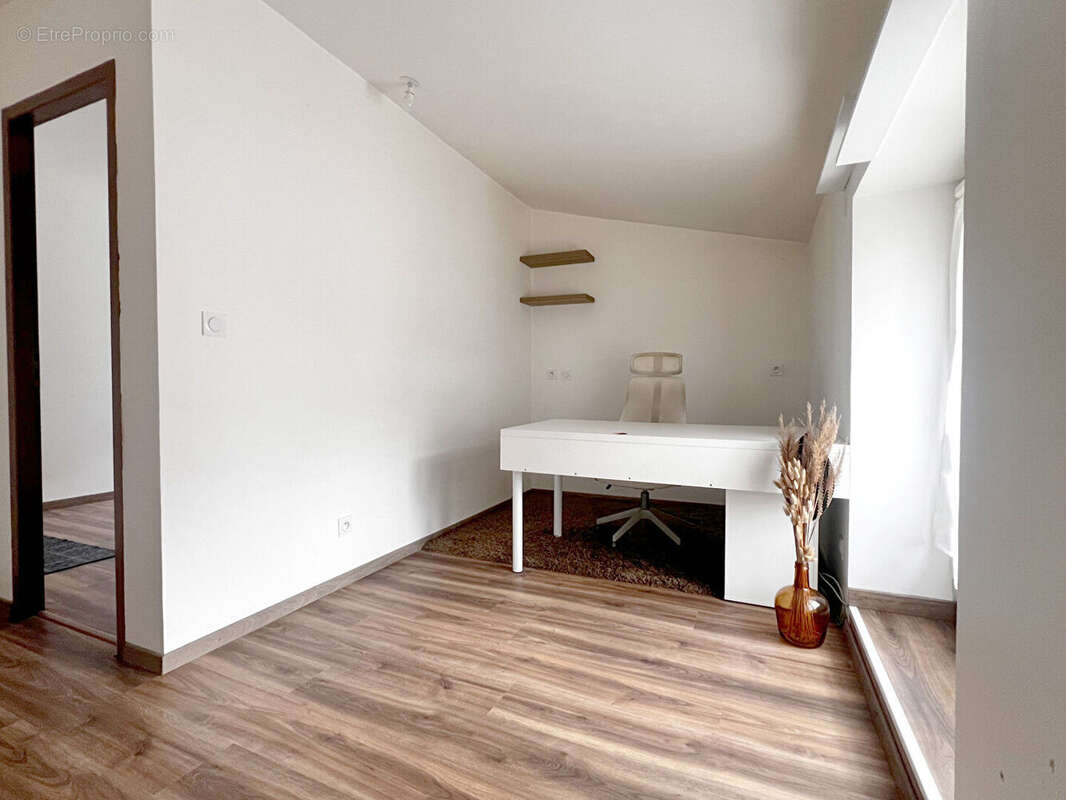 Maison à SAINT-CHAMAS