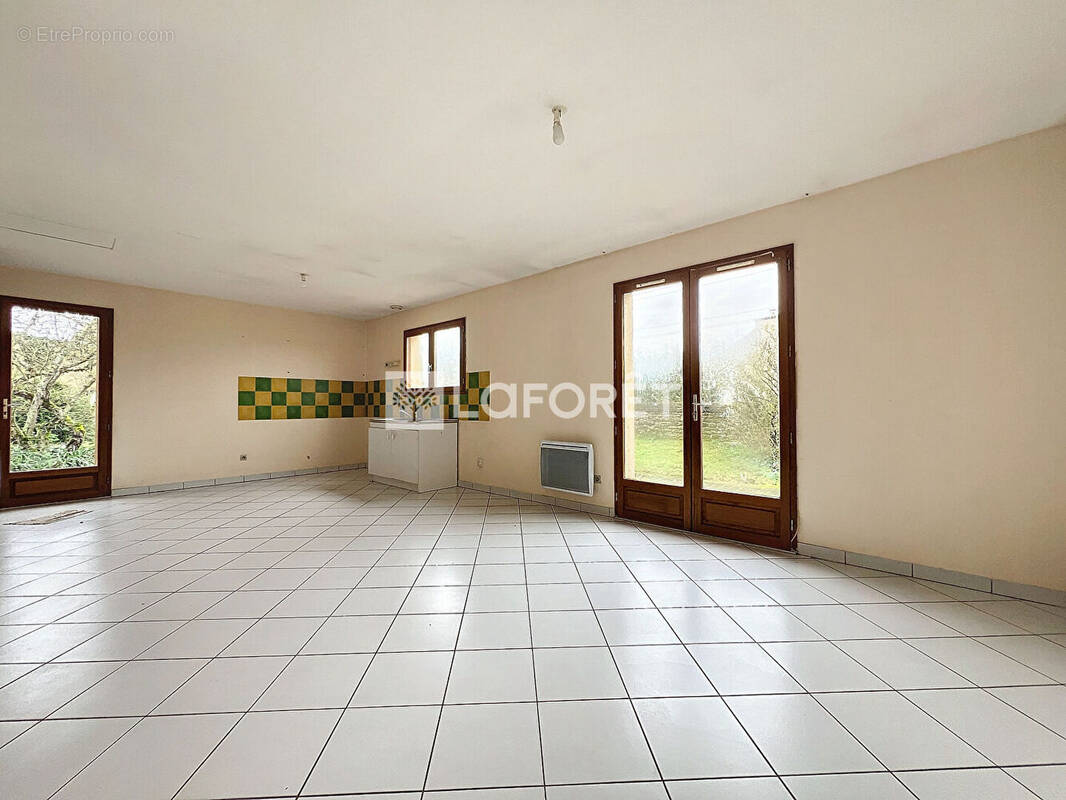 Maison à DOUE-LA-FONTAINE