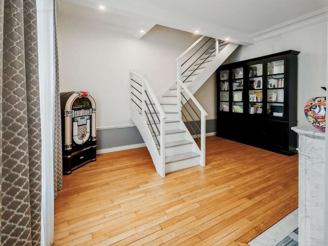 Appartement à LE RAINCY