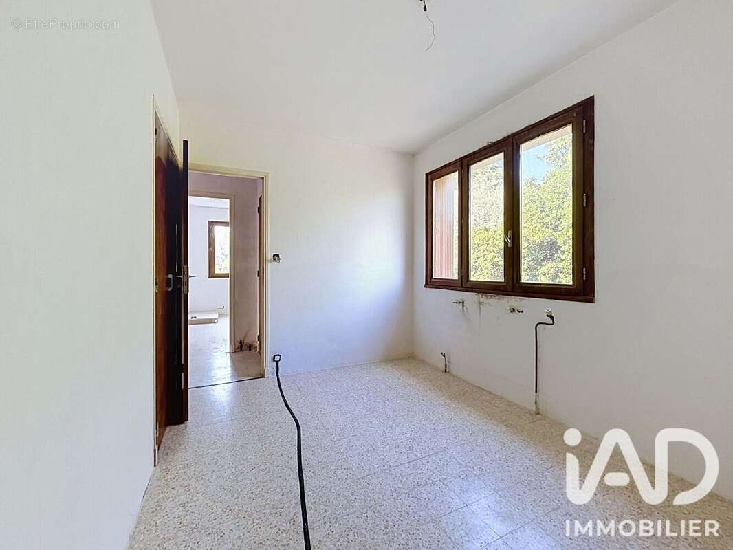 Maison 146 m² à Pont-Saint-Esprit  - photo 8