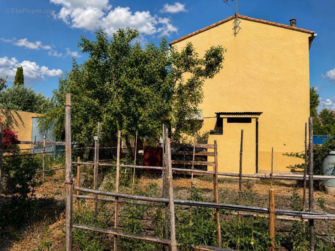 Maison de 4 pièces de 130 m² à Sainte-Eulalie - photo 4