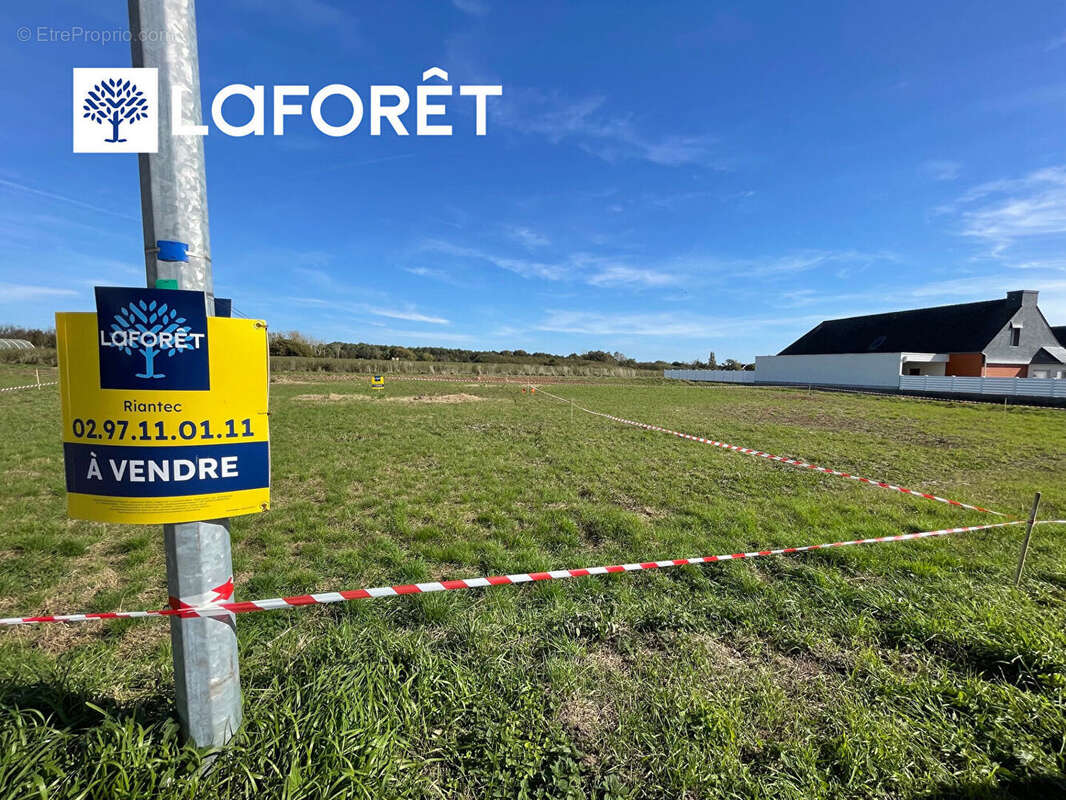 Terrain à RIANTEC