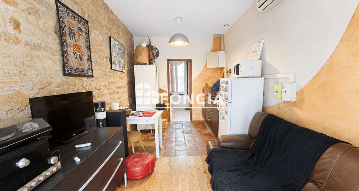 À vendre – immeuble de rapport en pierre – chazay-d'azergues (rue du chevalier bayard) - photo 4