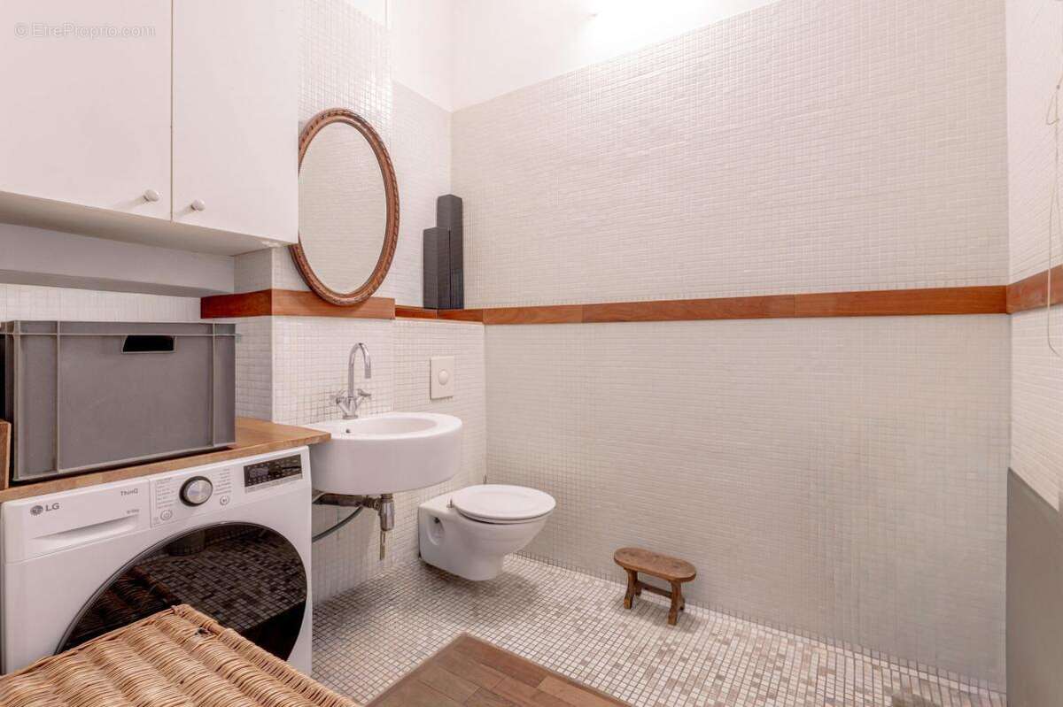 Appartement à PARIS-9E