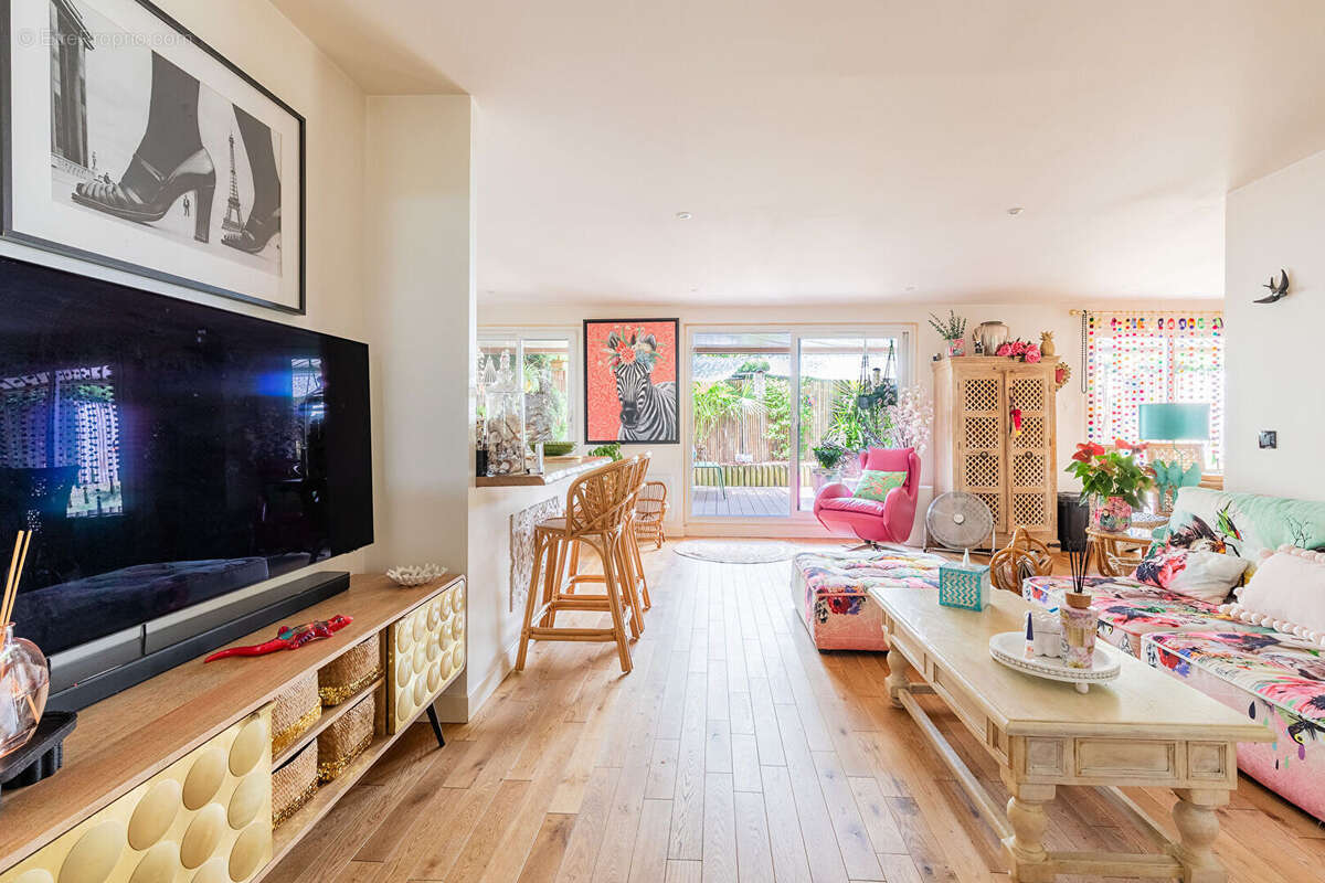 Appartement à VERRIERES-LE-BUISSON