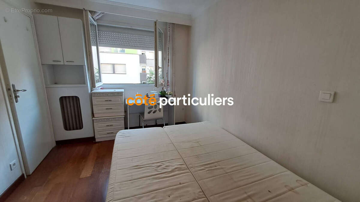 Appartement à PARIS-19E