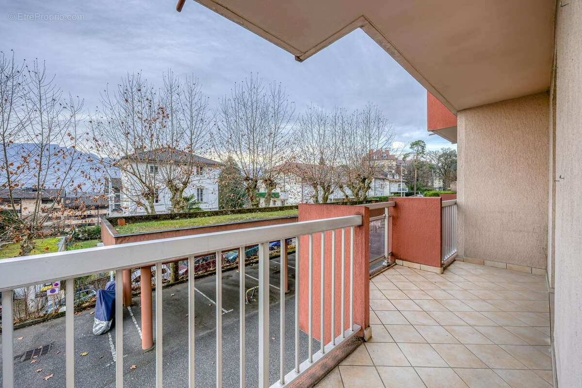Appartement à AIX-LES-BAINS