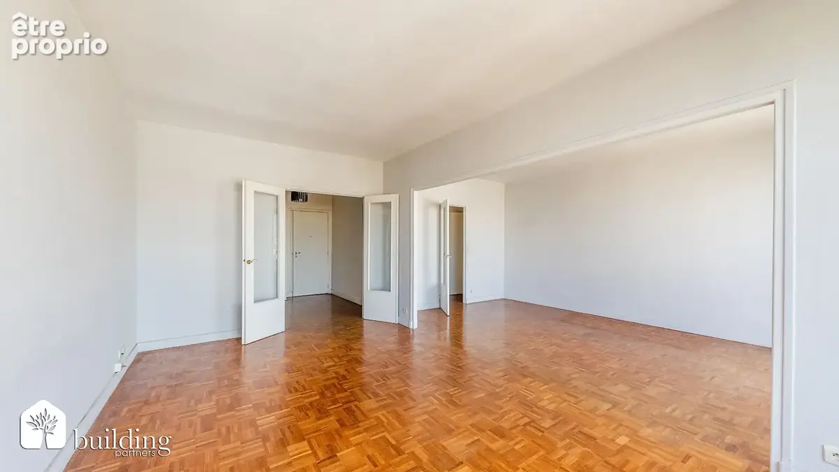 Paris 16ème - Foch / Dauphine - Appartement 4 pièces de 92m² - photo 9