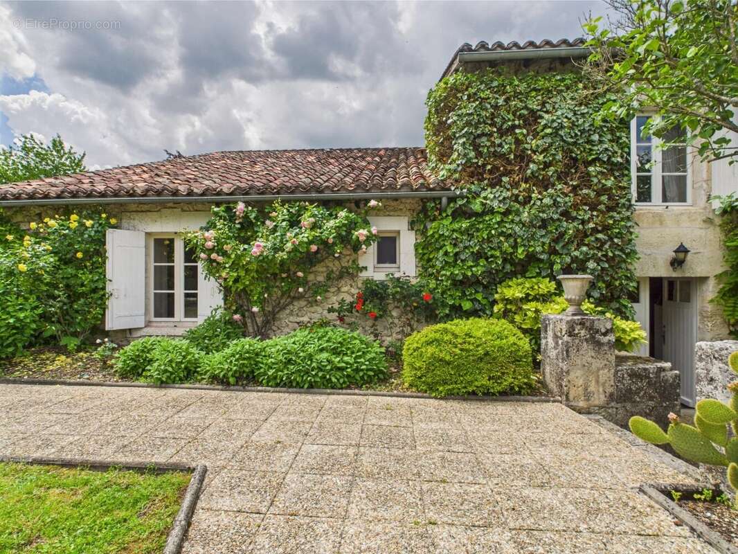 Maison à VERTEILLAC