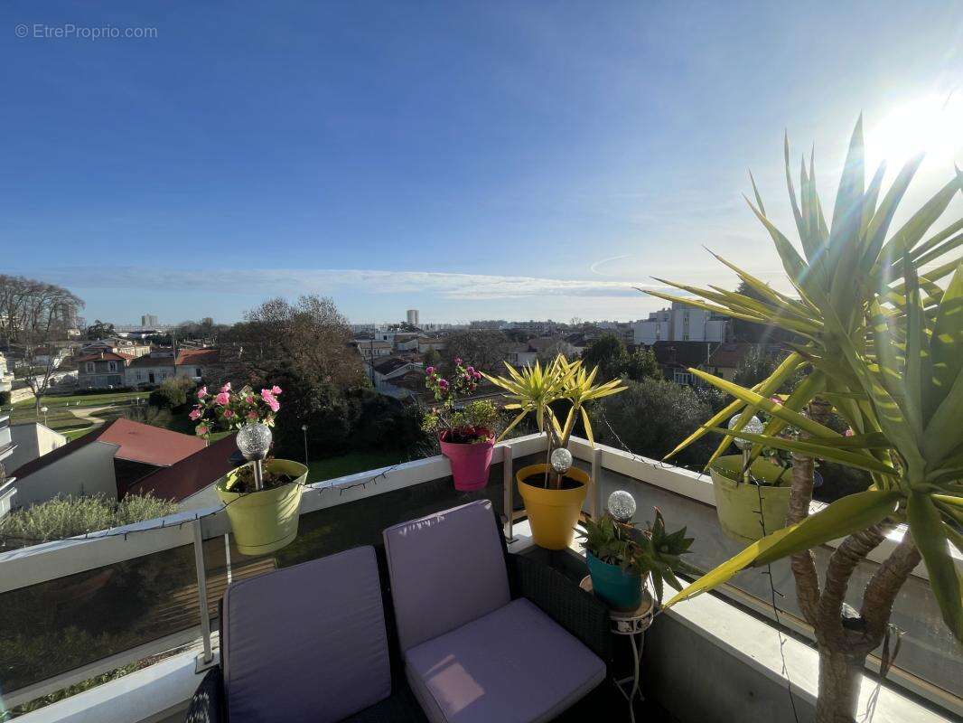 Appartement à LE BOUSCAT