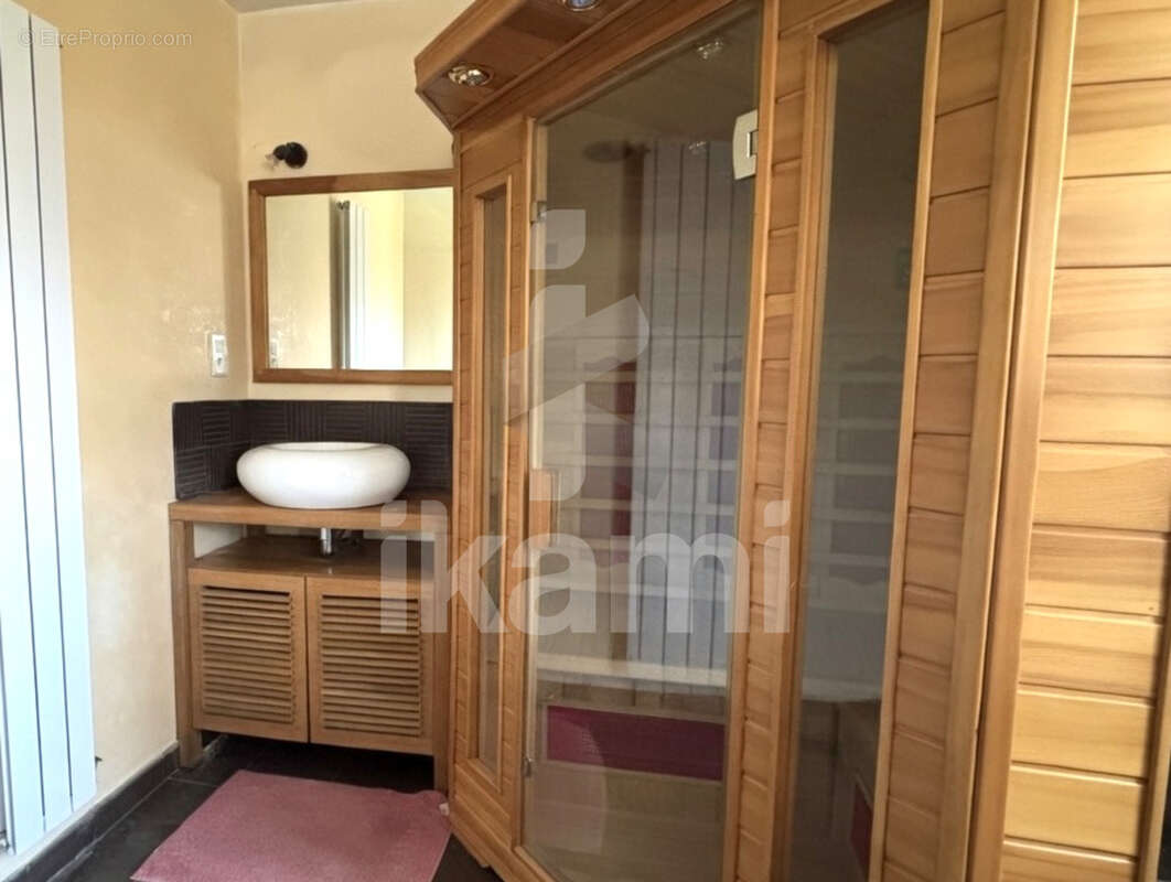 Maison à SAINT-BARTHELEMY-DE-VALS