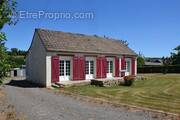 Maison à COURMENIL