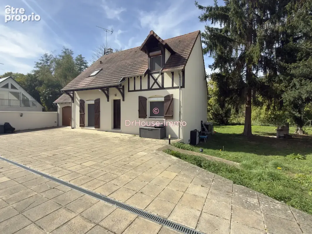 Maison à CLAYE-SOUILLY