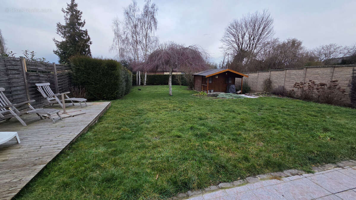 Maison à AVESNES-LES-AUBERT