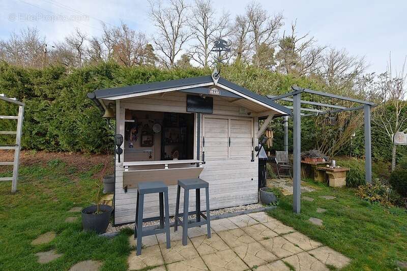 À VENDRE – Maison familiale avec piscine à La Chapelle-d'Aurec – À 5 minutes de Monistrol-sur-Loire - photo 8
