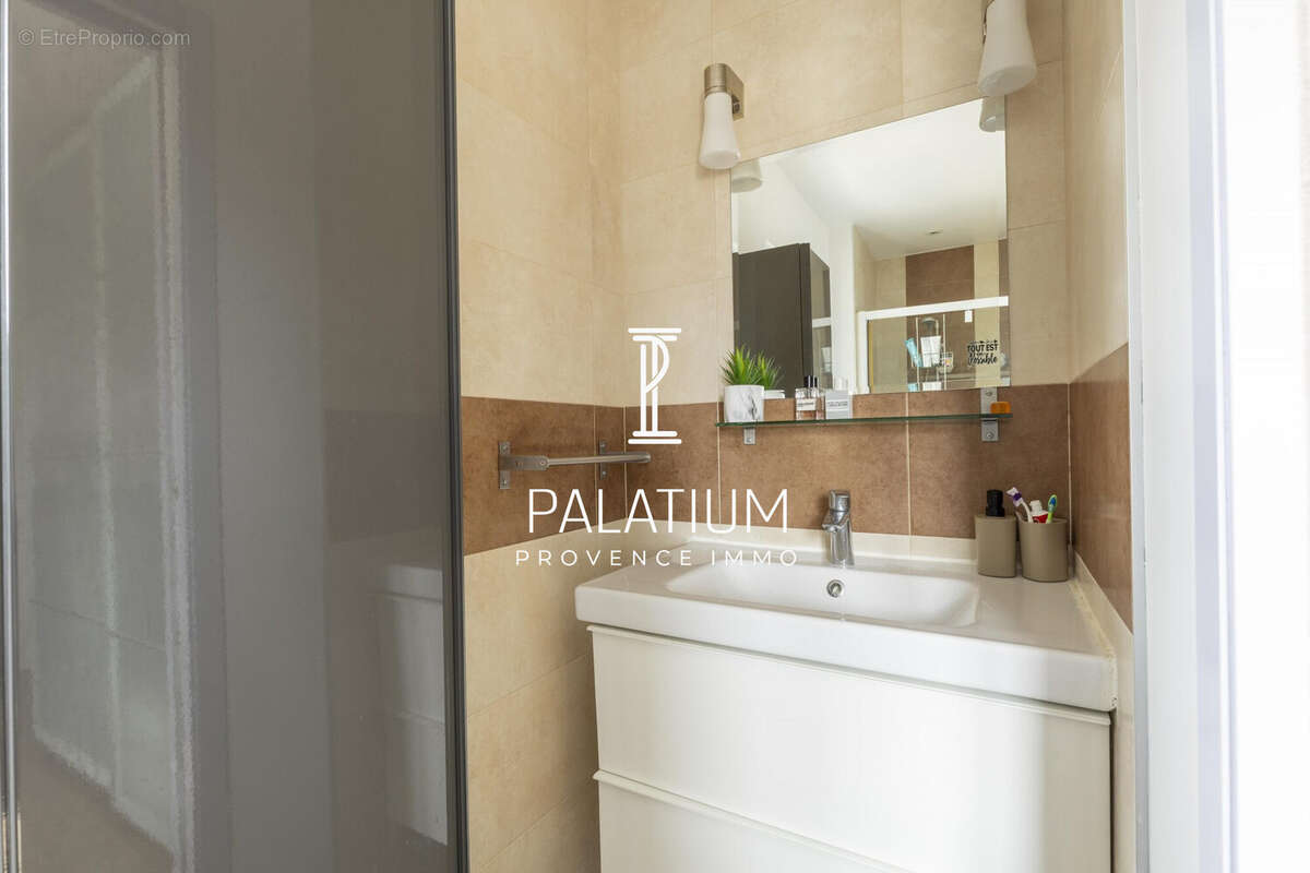 Maison à PELISSANNE