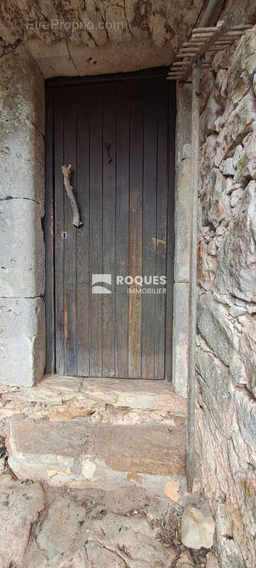 Maison en pierre de 104,65 m2 sur terrain attenant de 9420m2 - photo 13