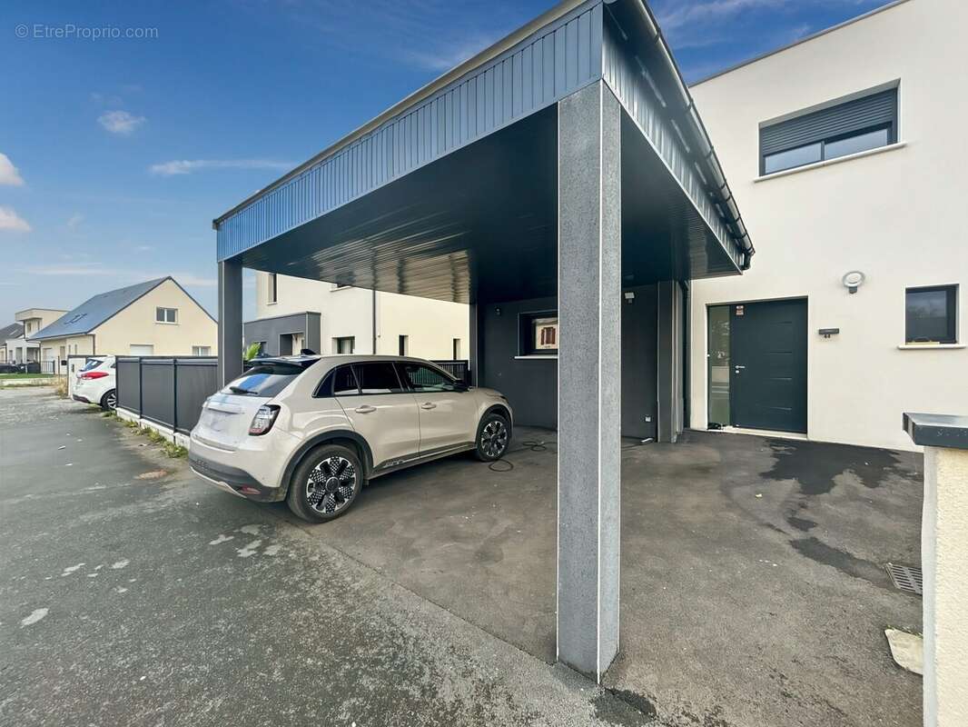 Maison à BARON-SUR-ODON