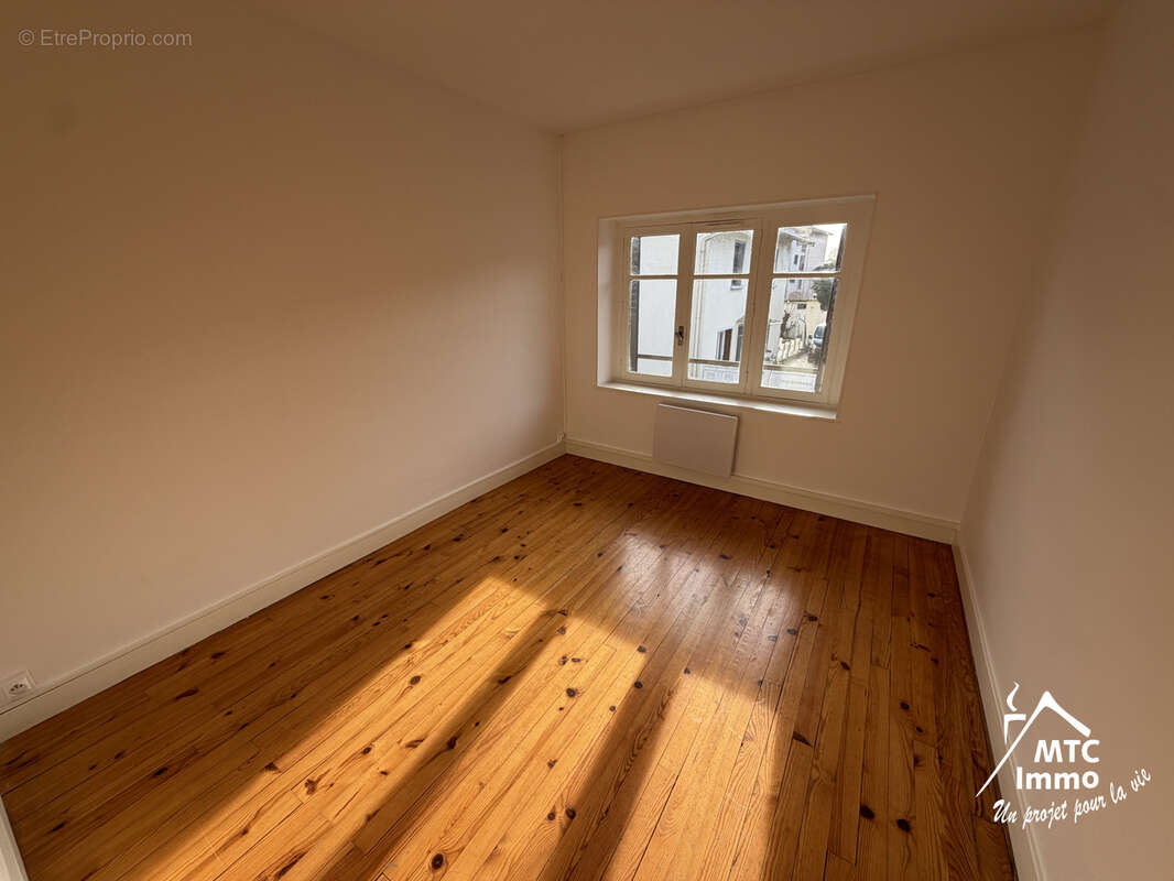Appartement à LOYETTES