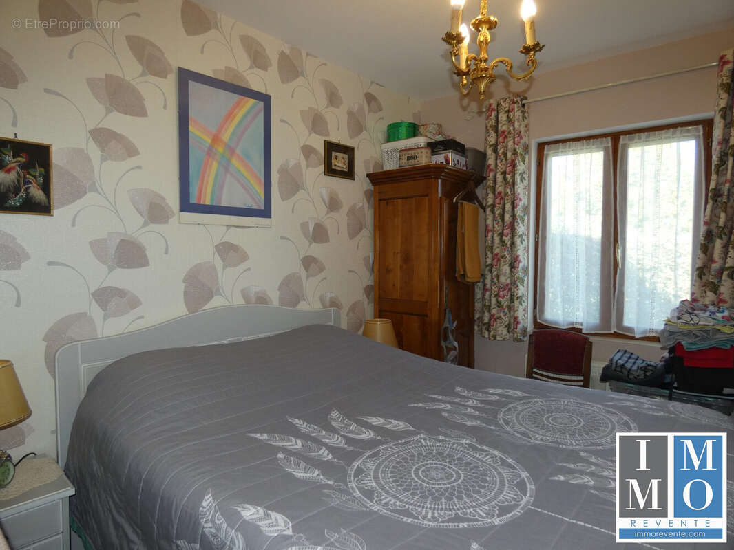 Maison à SAINTE-SOLANGE